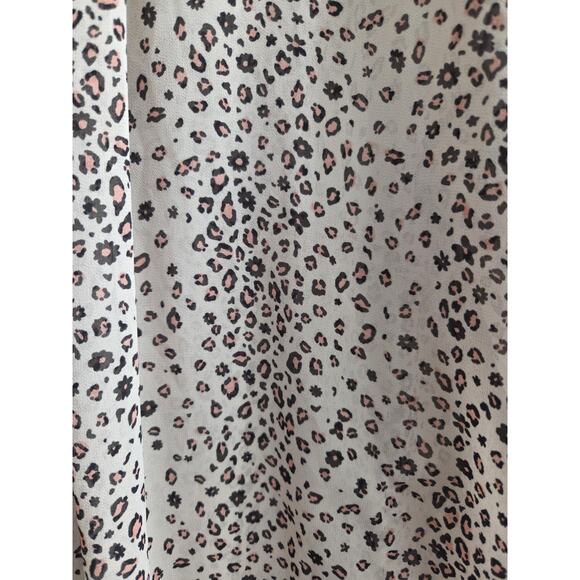 TORRID Taupe & Pink Leopard Chiffon Front Twist Tunic Top Shirt Size 0 Plus Size - Picture 11 of 11